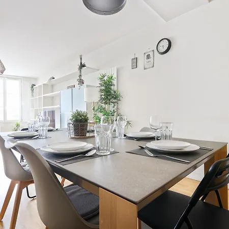Apartment Heart Of Paris-2br-8p-musee Du Louvre 4 Free Netflix