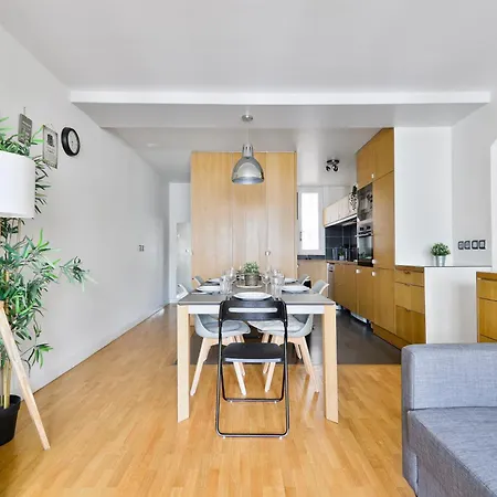 Heart Of Paris-2br-8p-musee Du Louvre 4 Free Netflix Apartment
