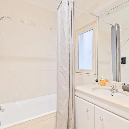 Apartment Heart Of Paris-2br-8p-musee Du Louvre 4 Free Netflix *